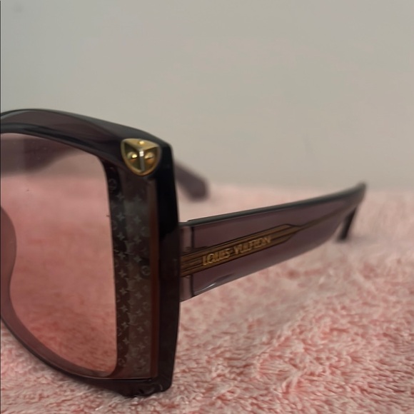 Louis Vuitton Black and Brown Oversized Sunglasses - Picture 5 of 9